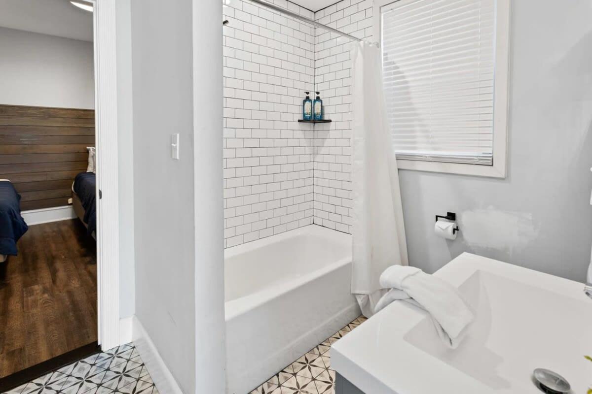 Modern 4Br 2Ba Apt Steps To The Beach Open Living Атлантик Сити Экстерьер фото